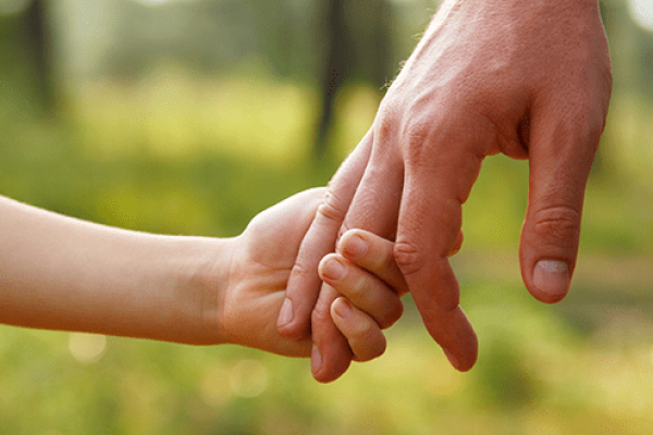 child-hand-620