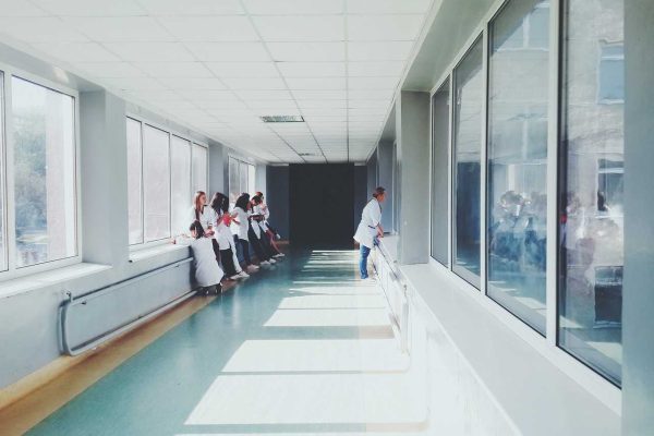doctors-2607295_1280
