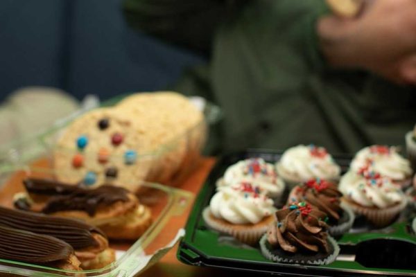 gluttonous-7042425_1280
