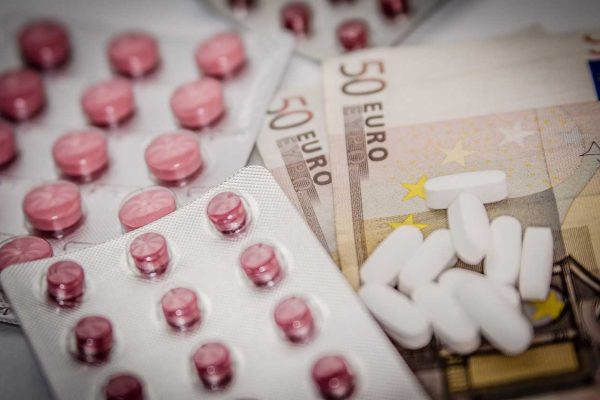 medications-257342_1280