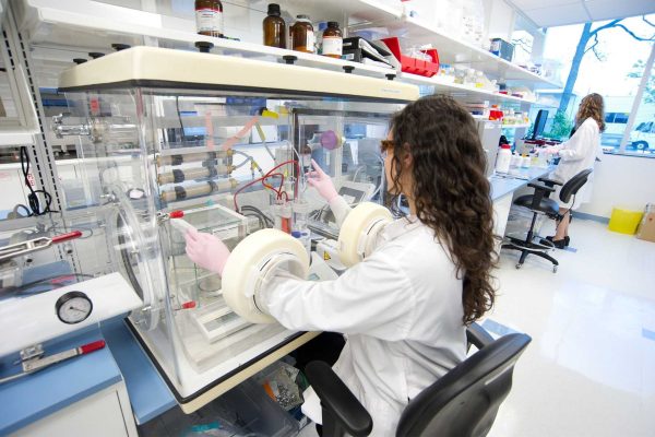 SANOFI PASTEUR - Sanofi Pasteur opens $100M R&D centre in Canada
